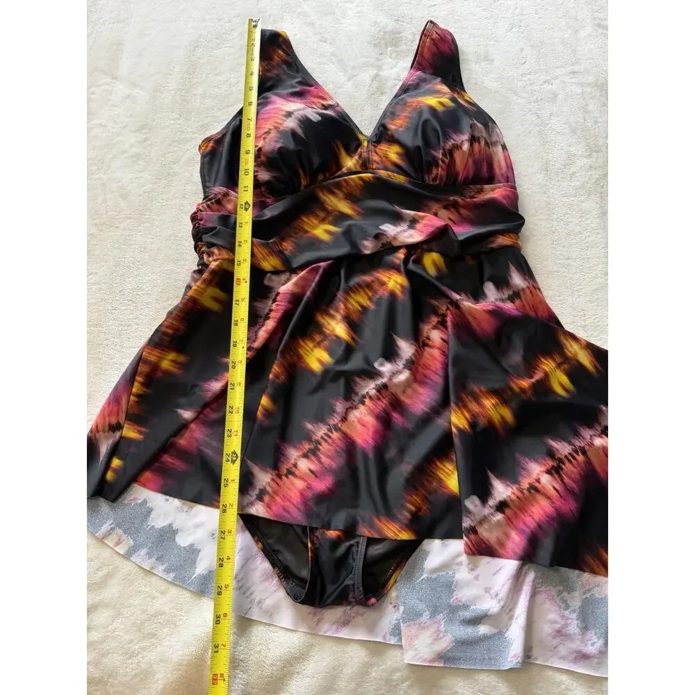 Torrid Size 1 1X 14-16 Wireless Short Asymmetrical Swim Dress with Brief Tie Dye
